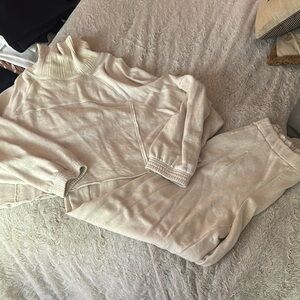 Womens Cozy new heights set